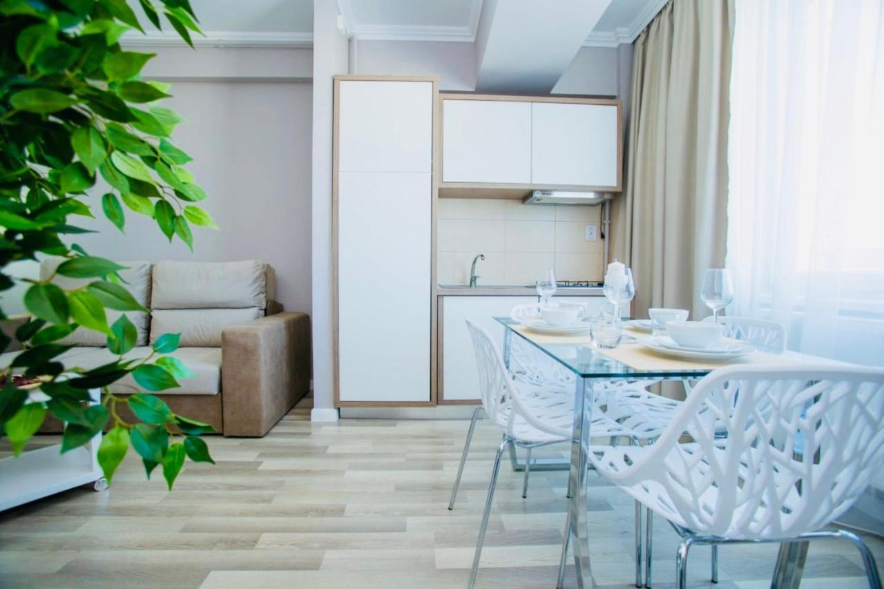 מאמאיה Apartament Crazy Summerland מראה חיצוני תמונה