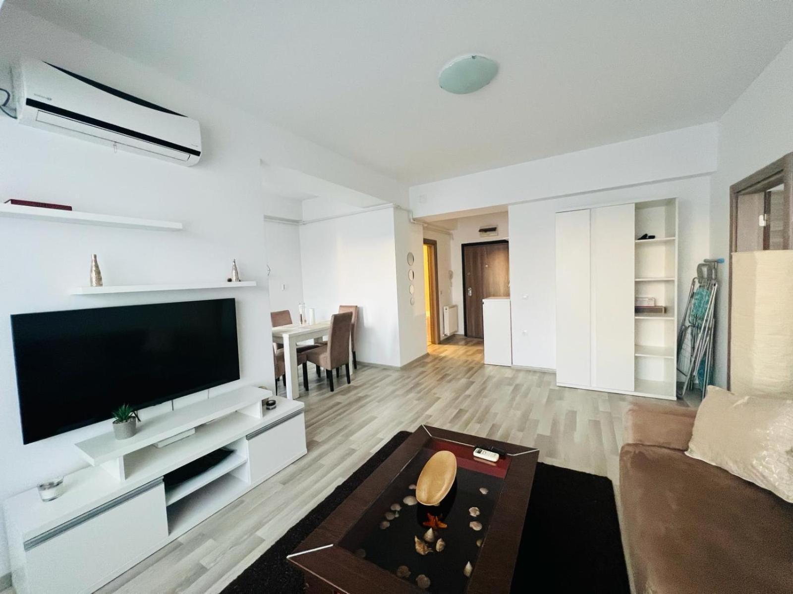 מאמאיה Apartament Crazy Summerland מראה חיצוני תמונה