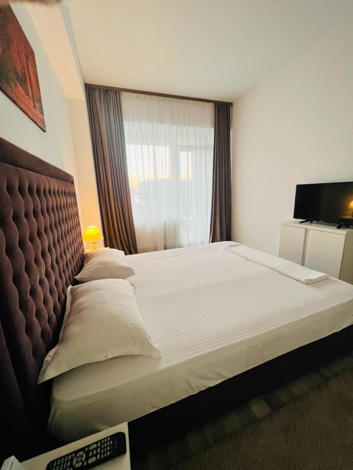 מאמאיה Apartament Crazy Summerland מראה חיצוני תמונה